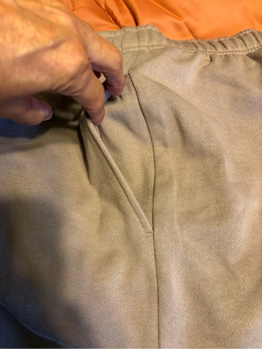Victoria's Secret PINK Campus Fleece Shorts creamy brown size L nwt